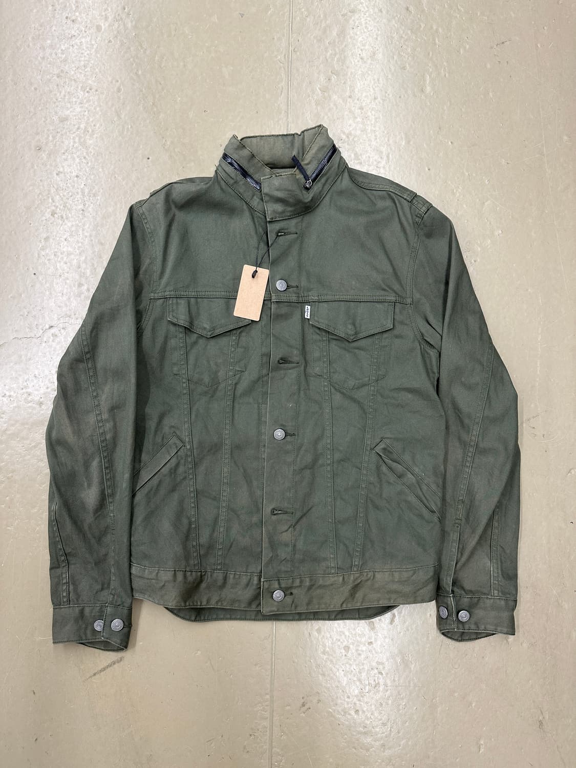 Levi's 카키색 자켓 상품이미지1