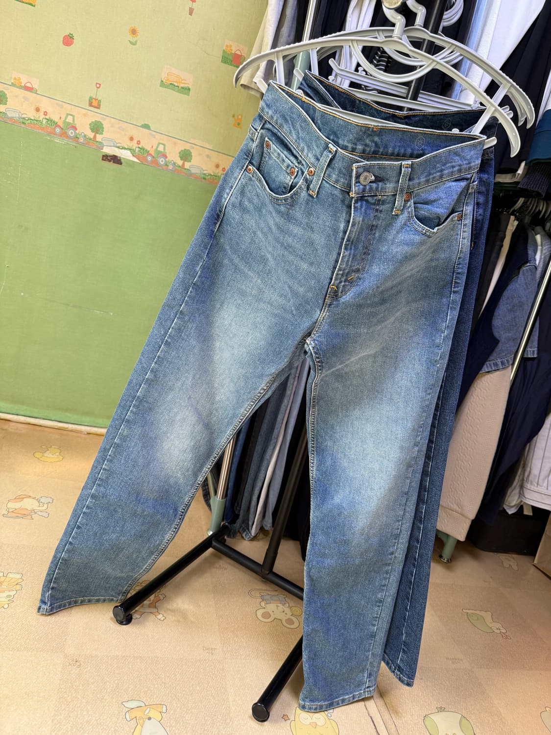 안녕하세요 리바이스 502 진,연청바지 W30 L32 새상품 판매합니다 상품이미지1