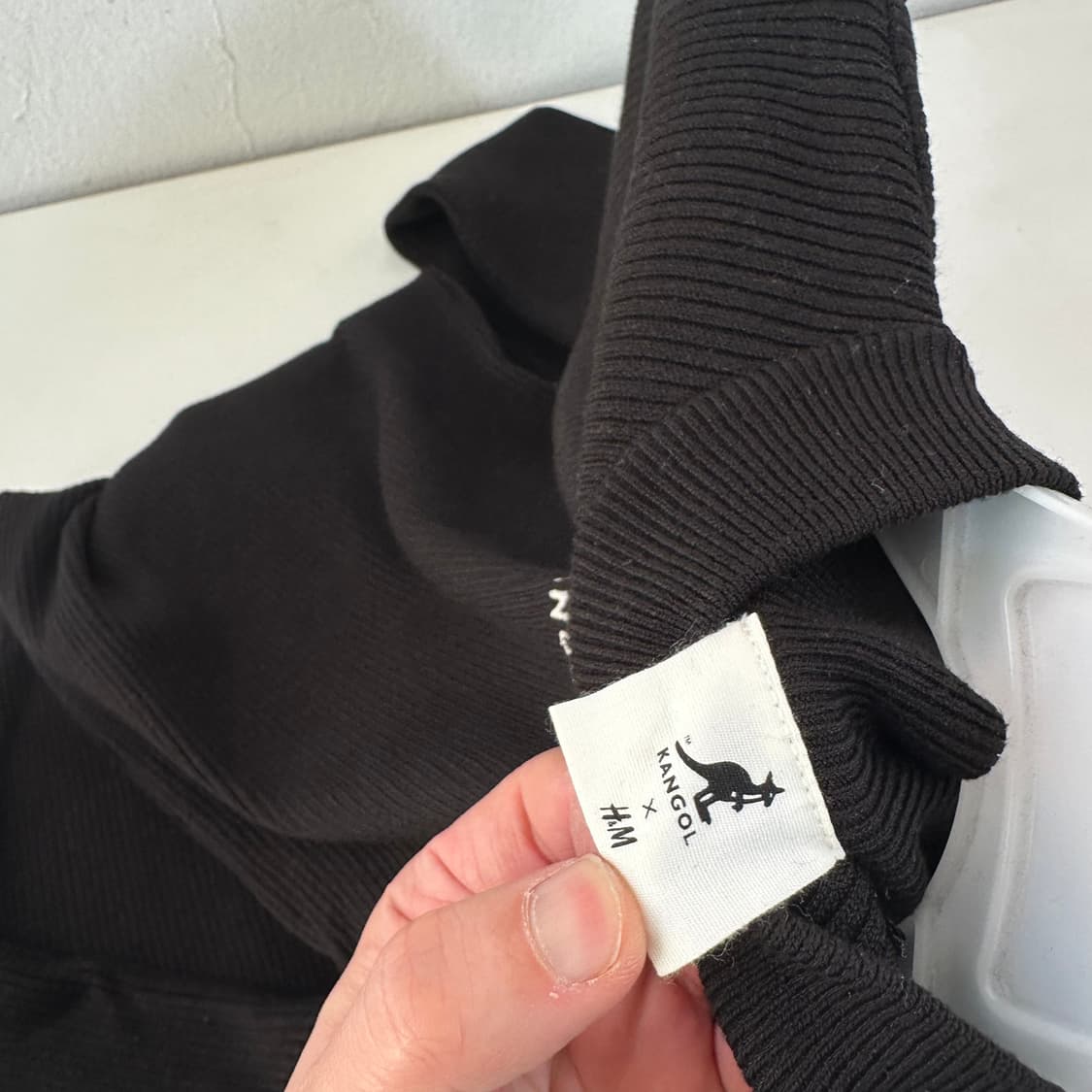 XS-S 캉골 X H&M 블랙 모크넥 니트 원피스 상품이미지6