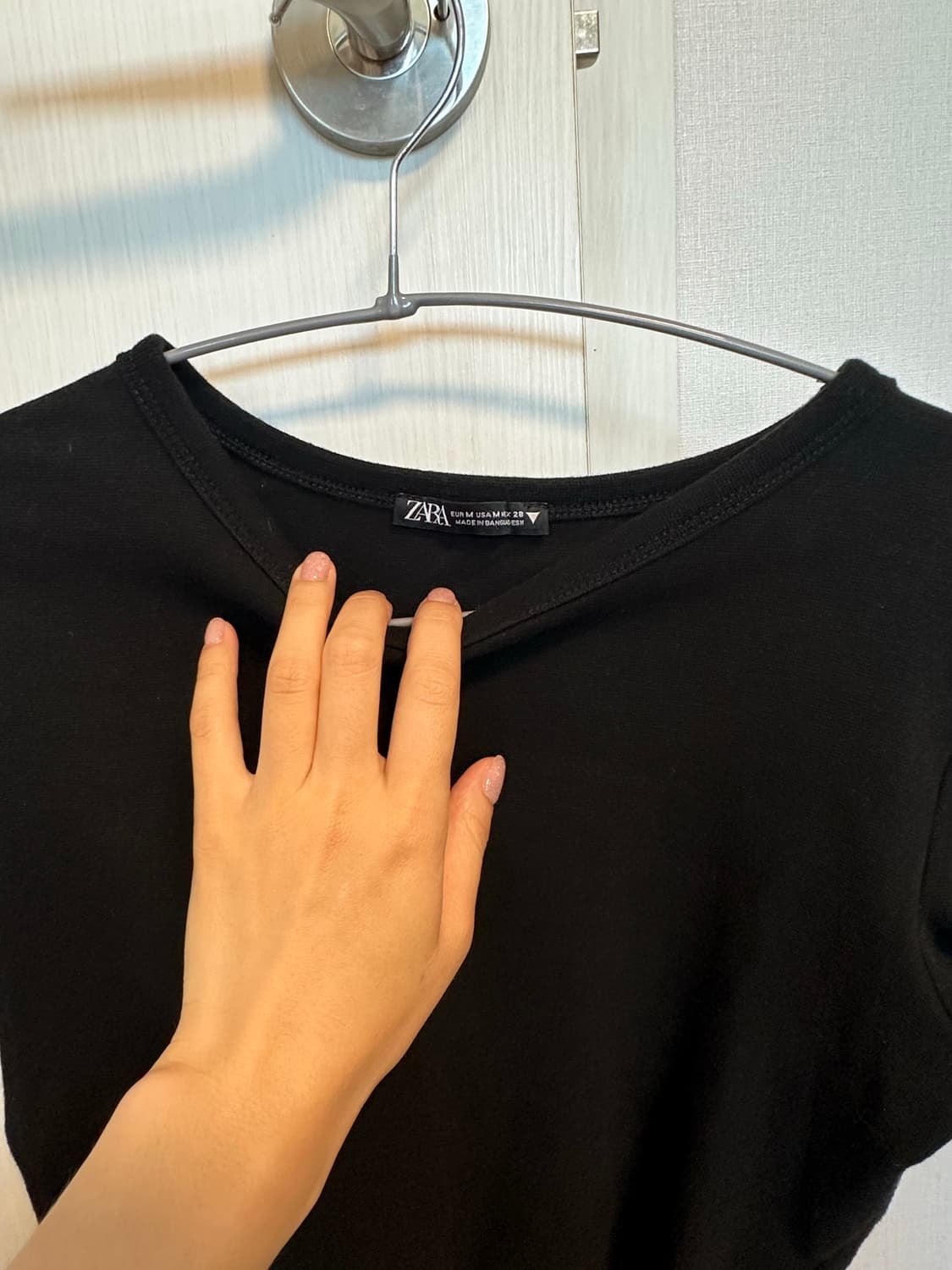 Zara 크롭티 블랙  상품이미지2