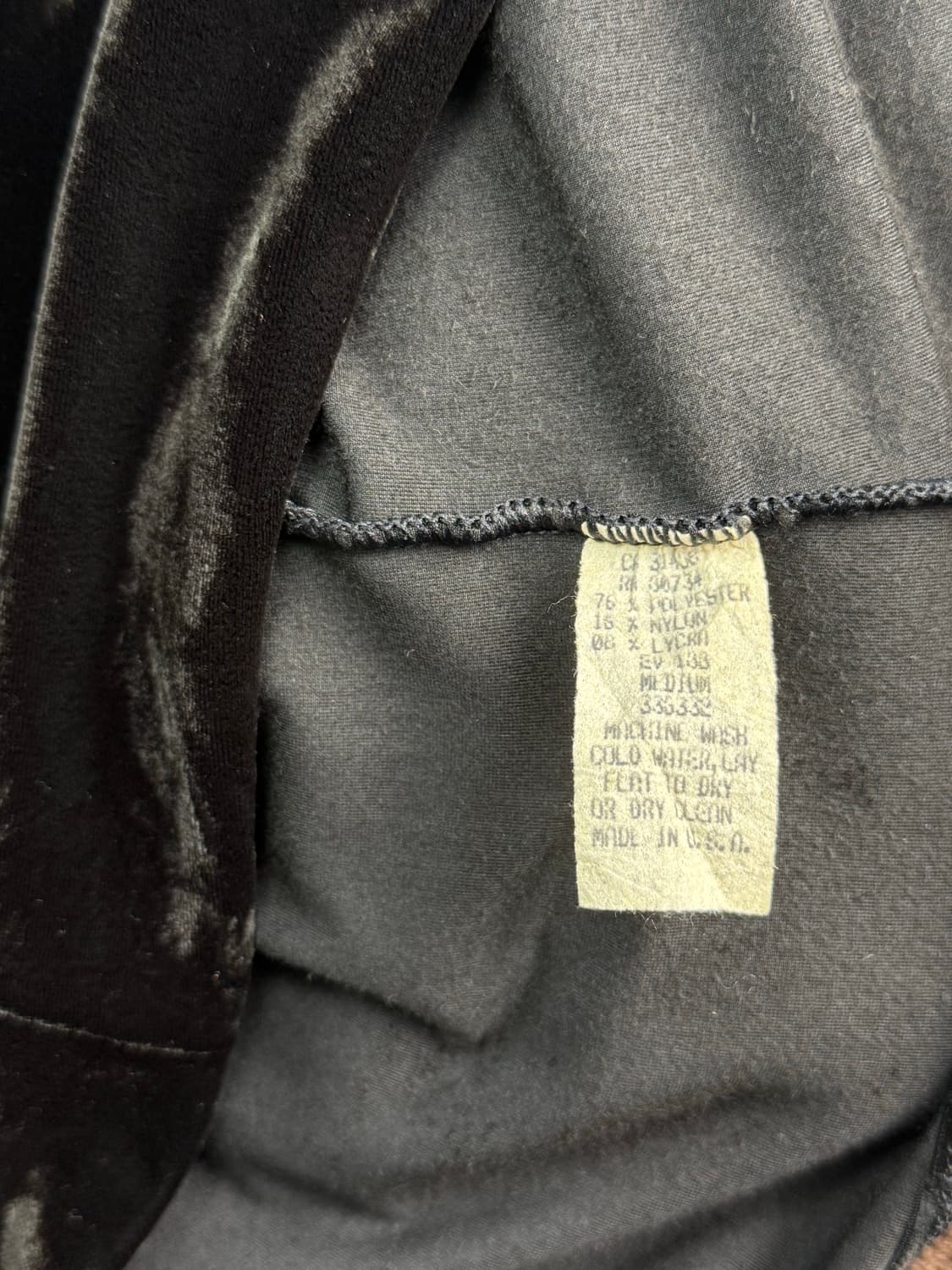 BCBG Maxazria 벨벳 민소매 탑 상품이미지5