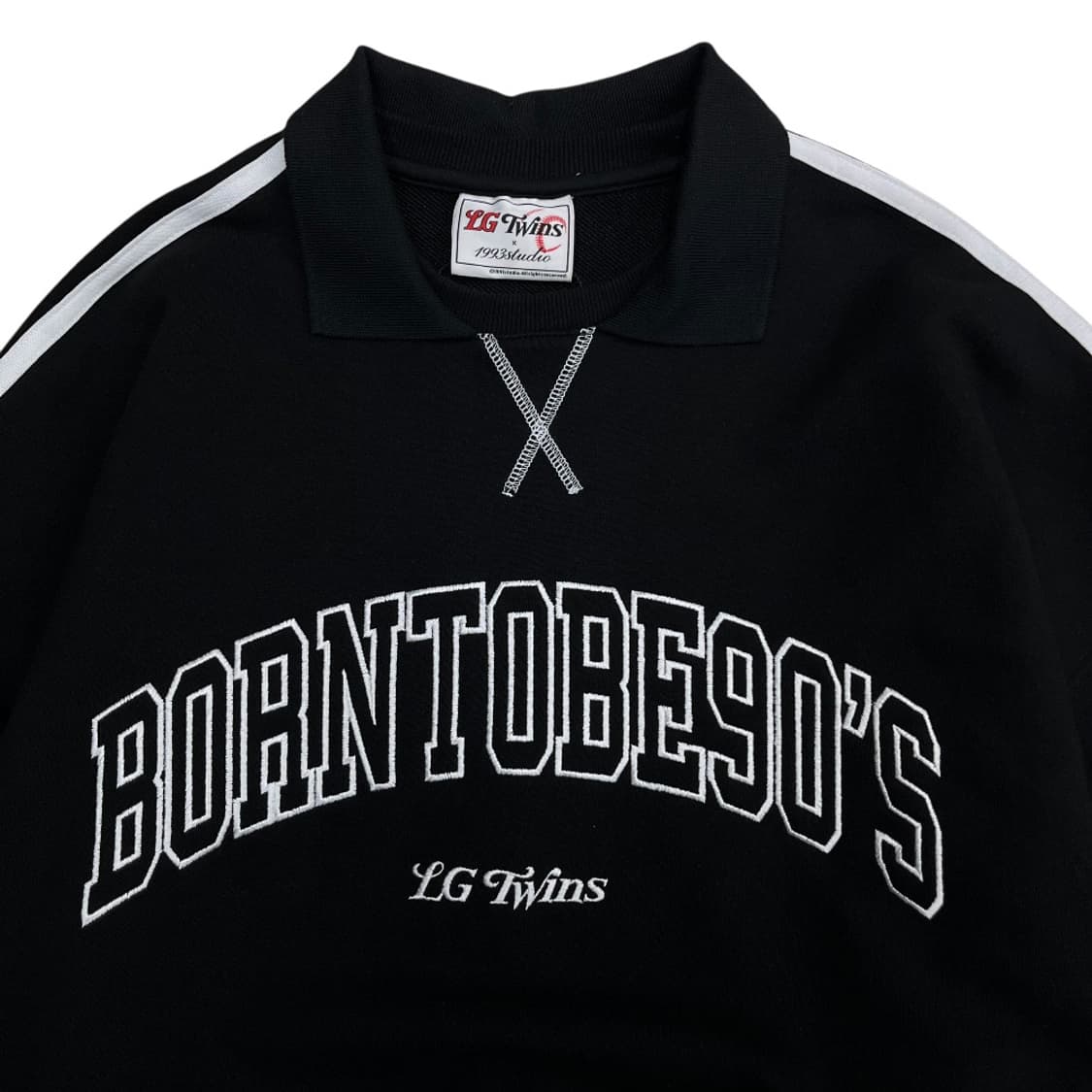 LG트윈스 x 1993스튜디오 센터로고 블랙 카라 맨투맨 상품이미지6