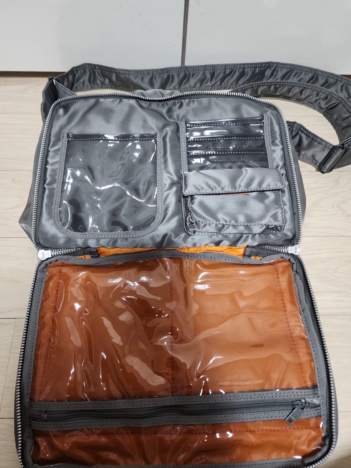 요시다포터 탱커 숄더백 L 라지 실버그레이 상품이미지6