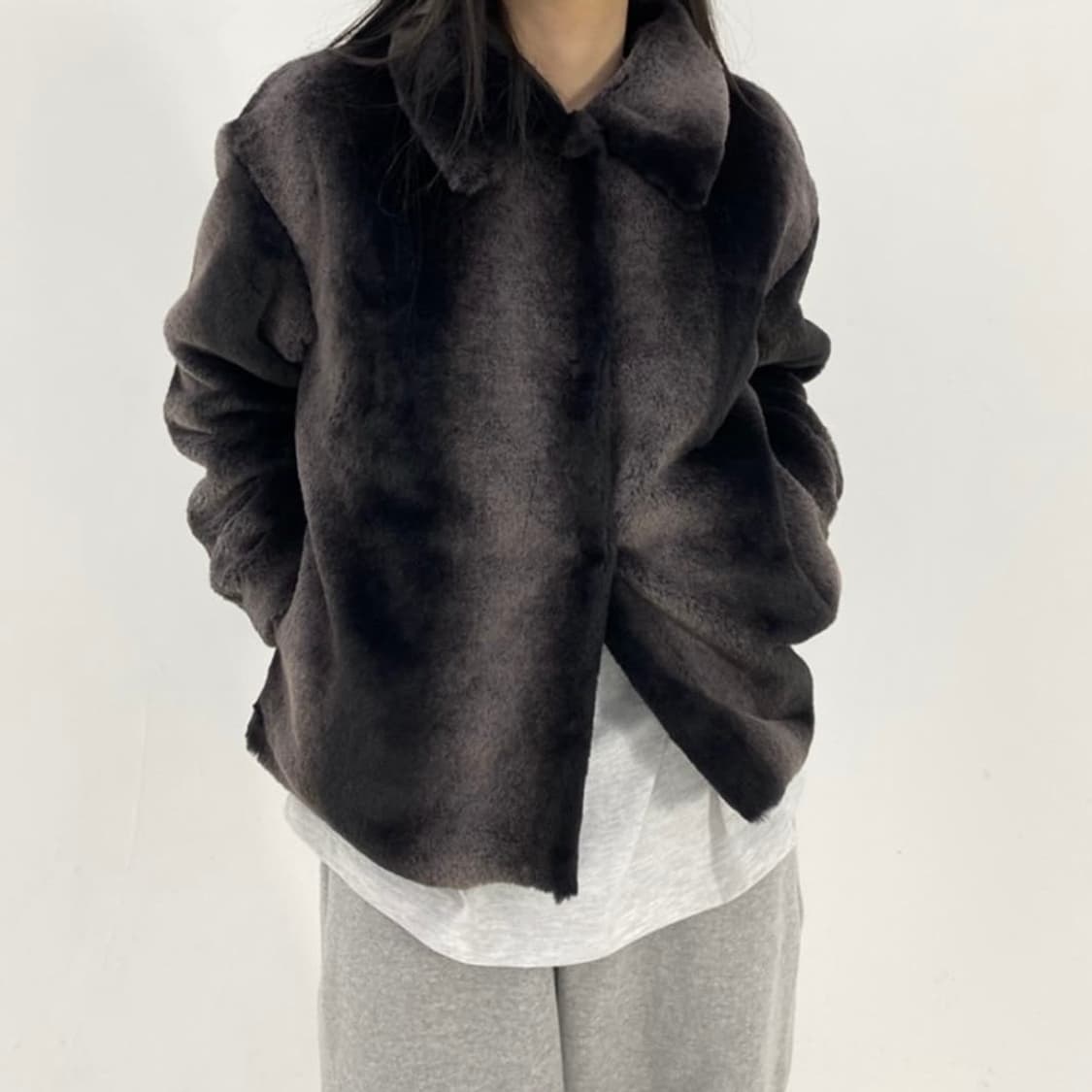 데이도어 소프트 패턴 퍼 자켓 상품이미지3