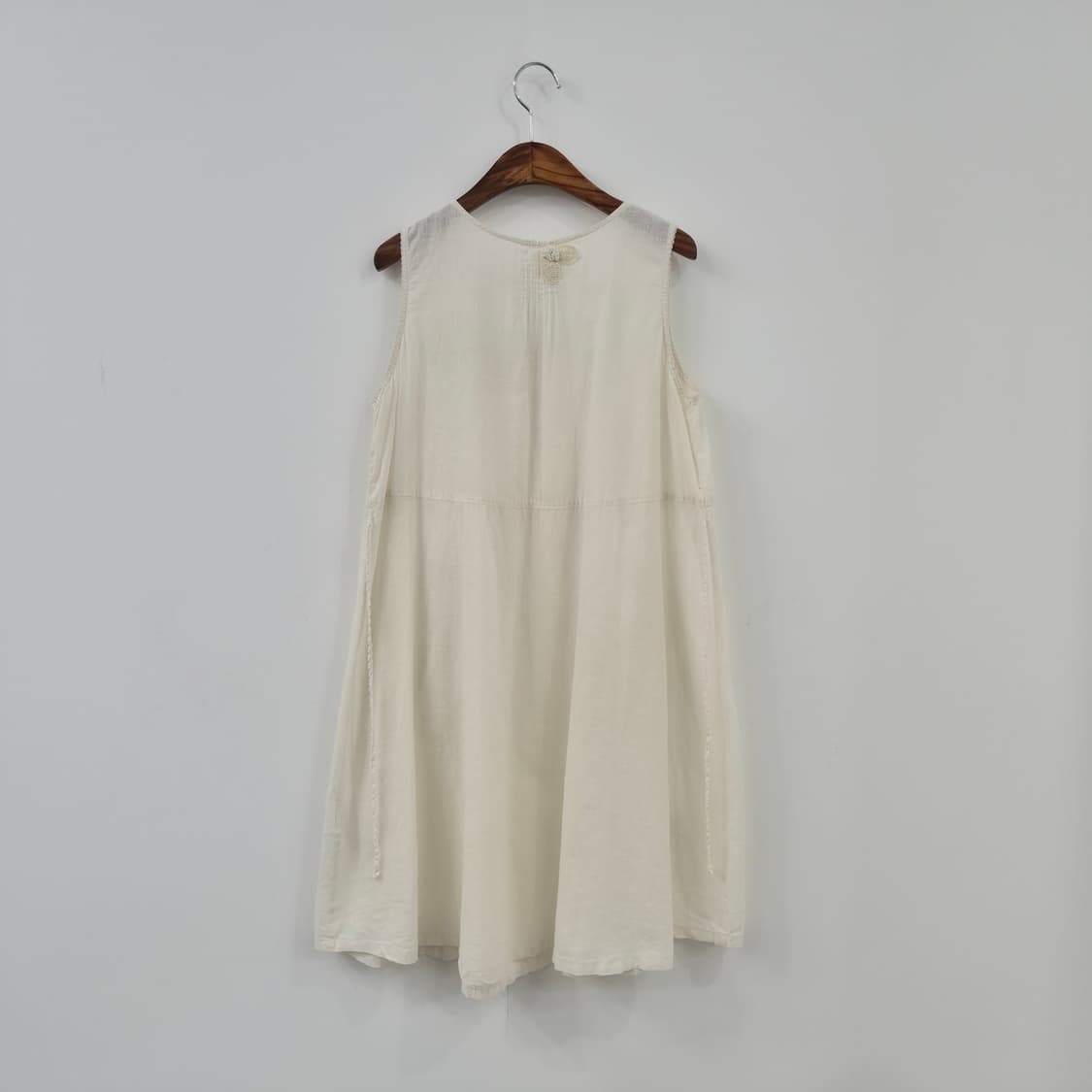 earth 린넨 코튼 플라워 니트장식 내추럴 슬리브리스 원피스 상품이미지2