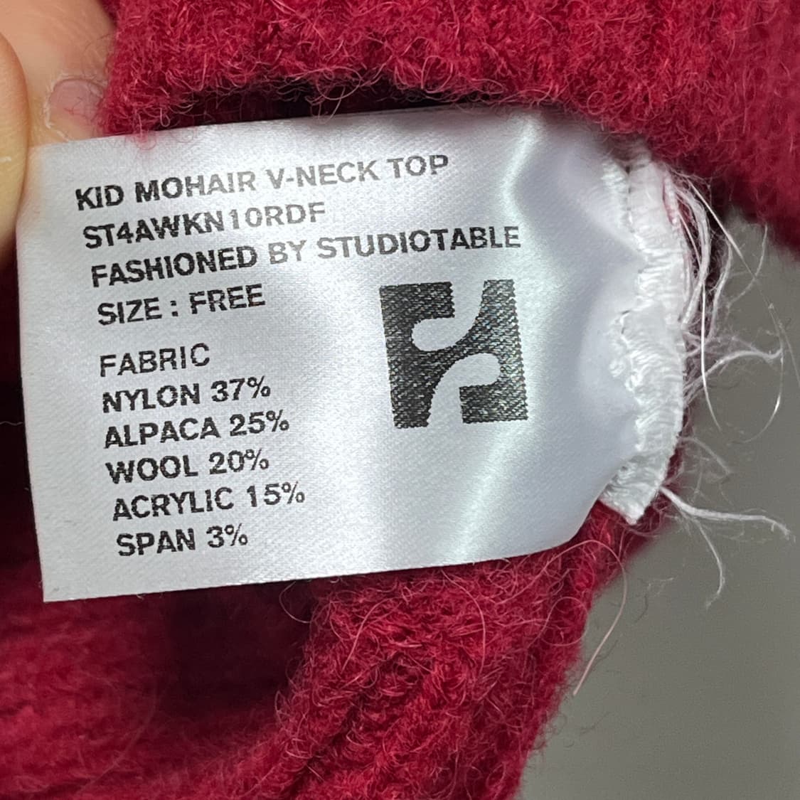 STUDIOTABLE 브이넥 니트 상품이미지8