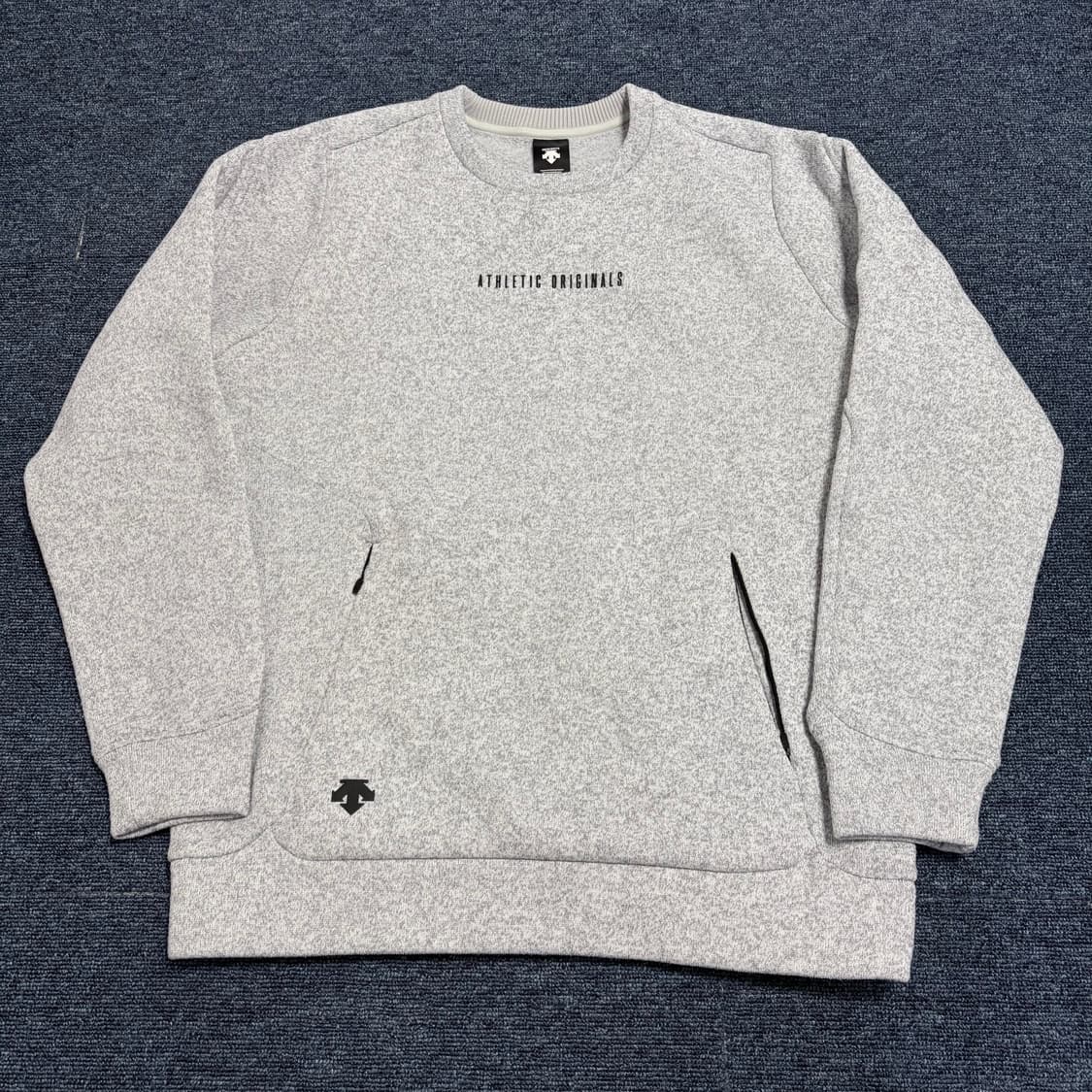 데상트 스웨터 플리스 맨투맨 상품이미지1