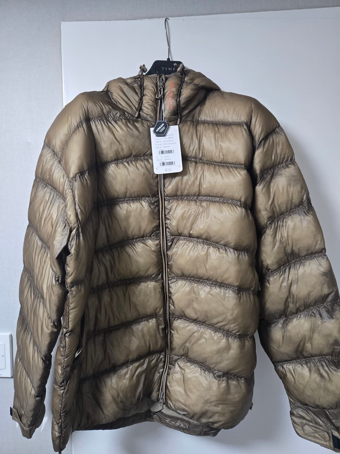 살로몬 경량패딩 상품이미지1