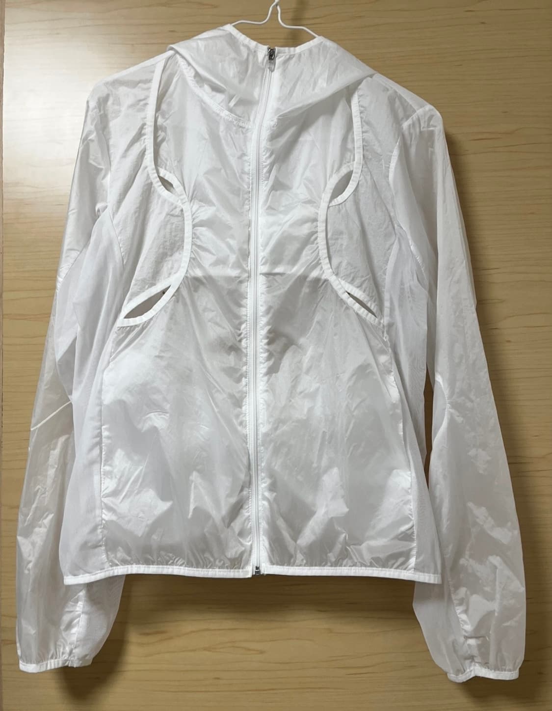 오호스 패커블 라이트 윈드브레이커 상품이미지2