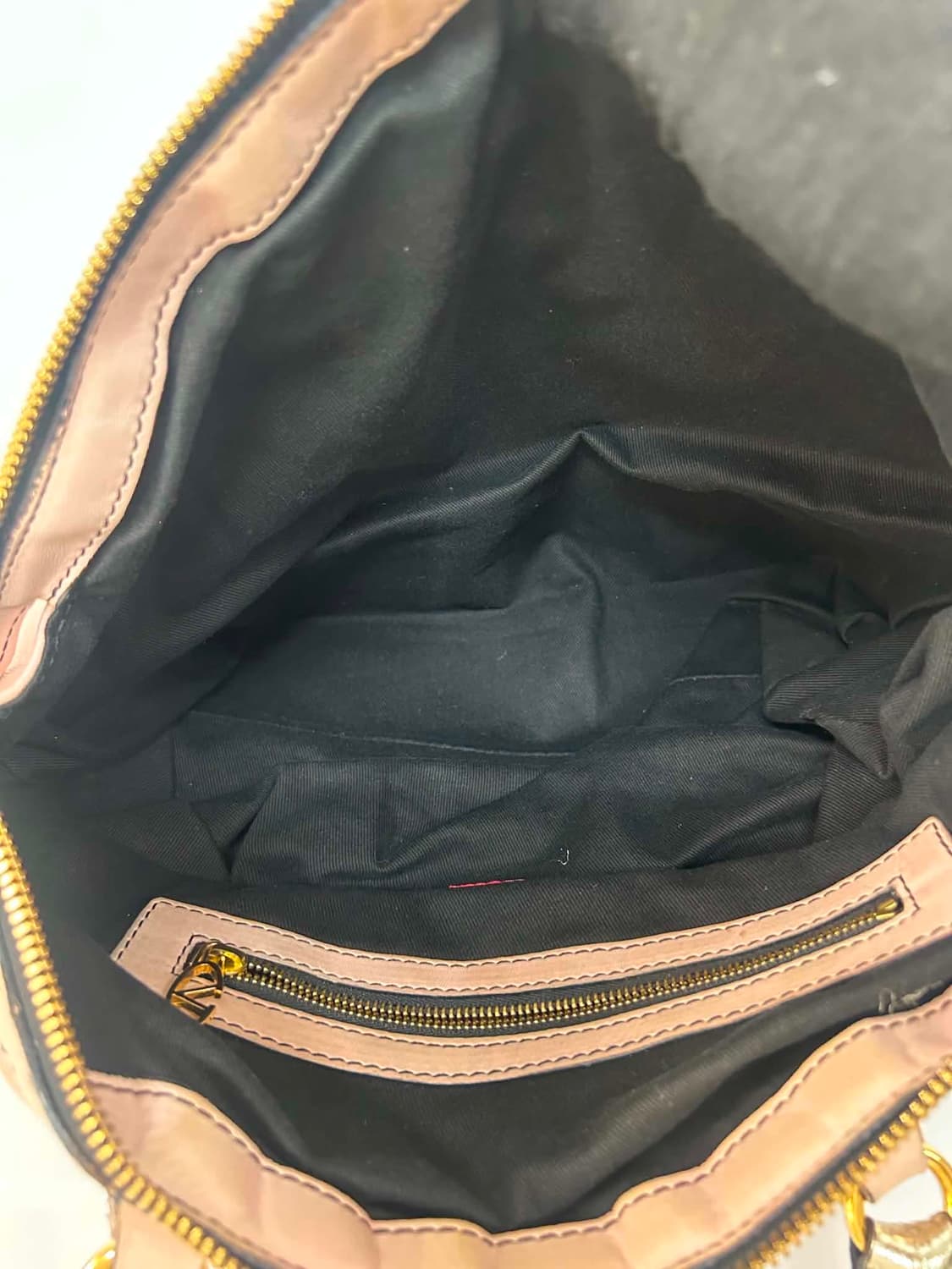 Valentino Garavani Pink Leather Tote Bag 상품이미지7