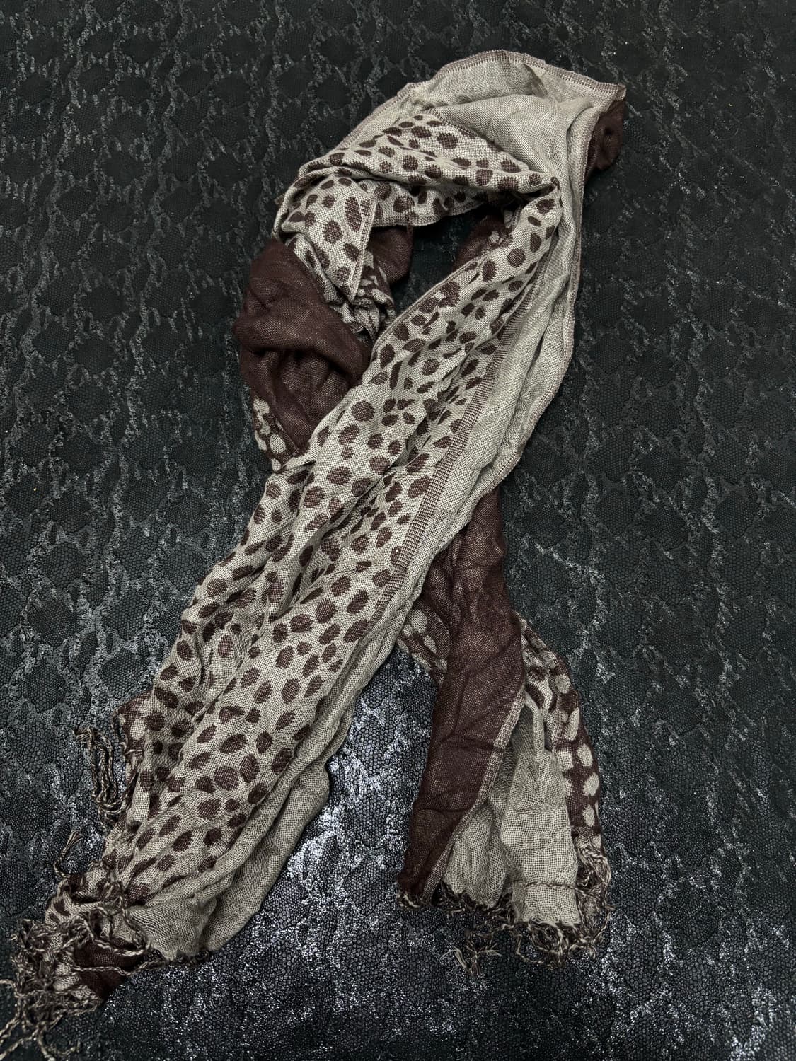 “Vintage” Brown Dot Pattern Scarf 상품이미지1