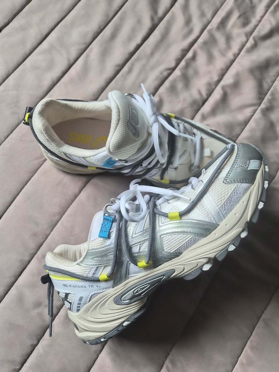 아식스 젤 카하나 TR V2 화이트 그레이 옐로우 265 상품이미지3