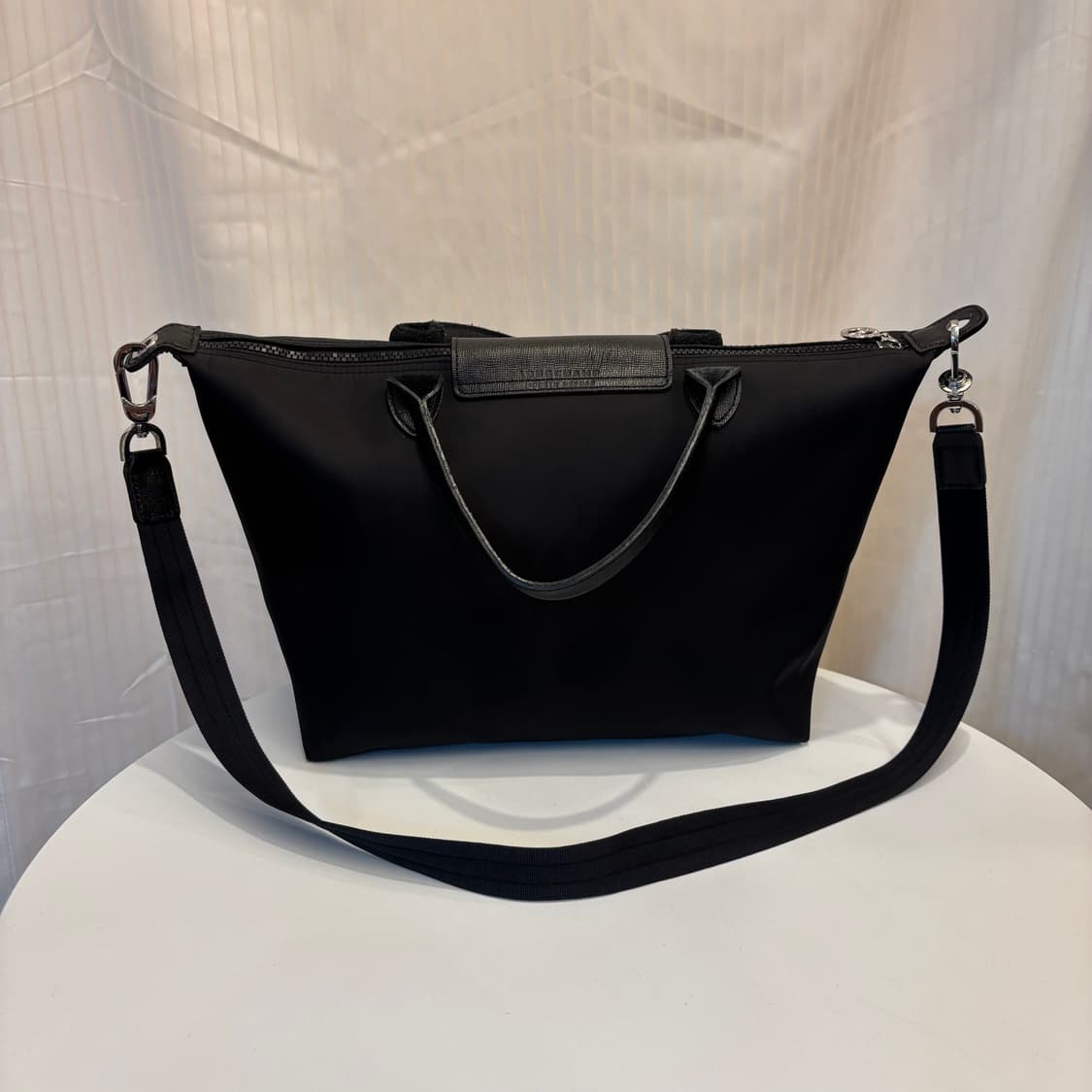 정품 롱샴 르플리아쥬 블랙 라지      상품이미지5