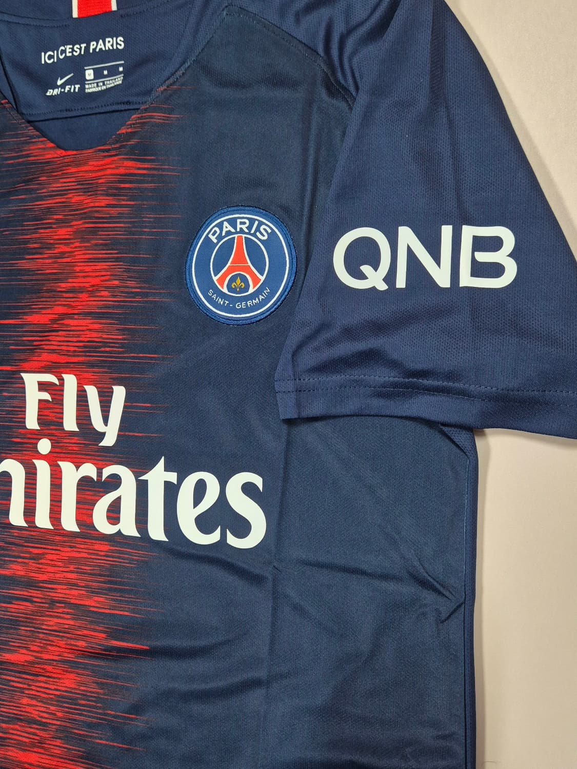 18-19시즌 파리생제르망 네이마르 홈 유니폼 M사이즈 상품이미지5