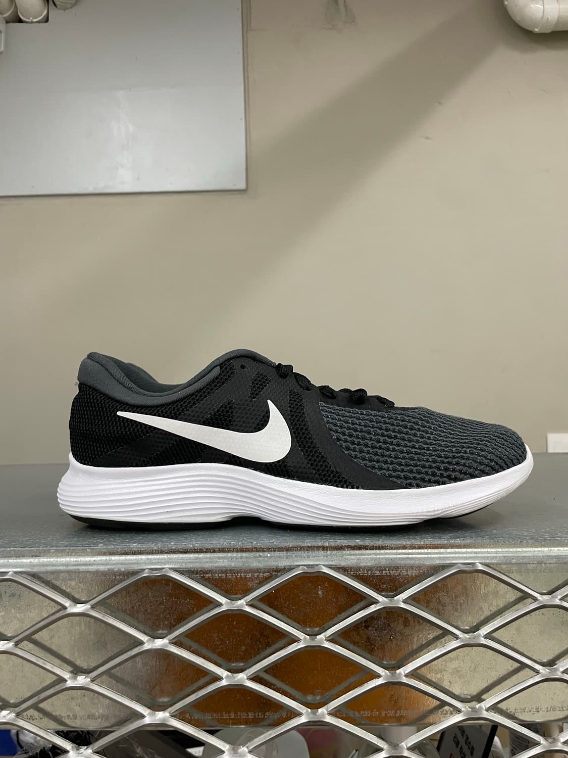 나이키 레볼루션 4 블랙 270 상품이미지4