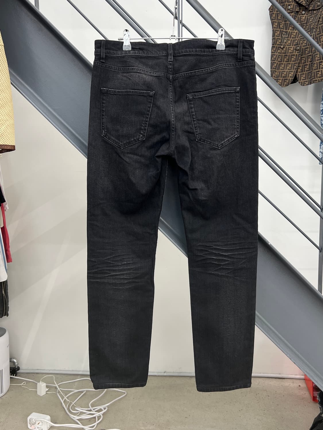 발렌시아가 슬림핏 블랙 데님 디스진 상품이미지2