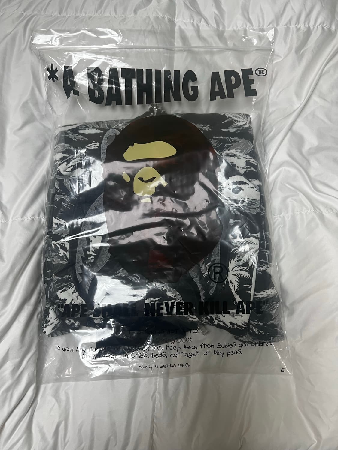 베이프 팜 트리 샤크 후드(새상품) 상품이미지3