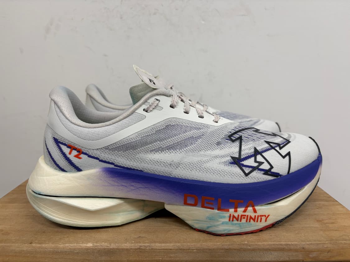 데상트 델타프로 exp v2 런닝화 260 상품이미지1