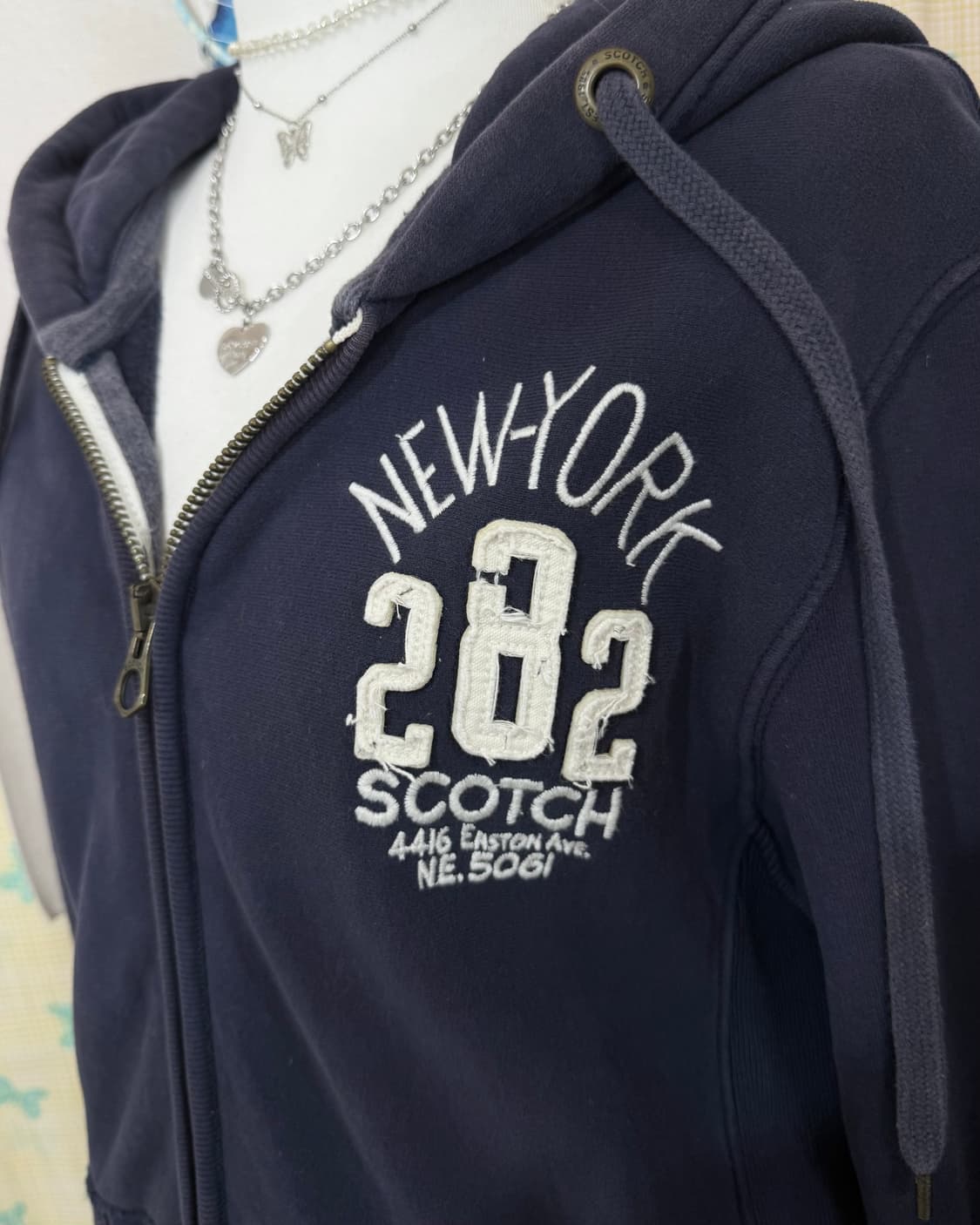 네이비 오버핏 레터링 후드 집업 상품이미지6