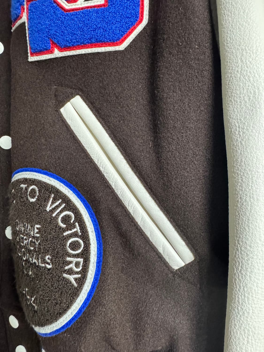 [L] 슈프림 타이거 바시티 자켓 브라운  상품이미지4