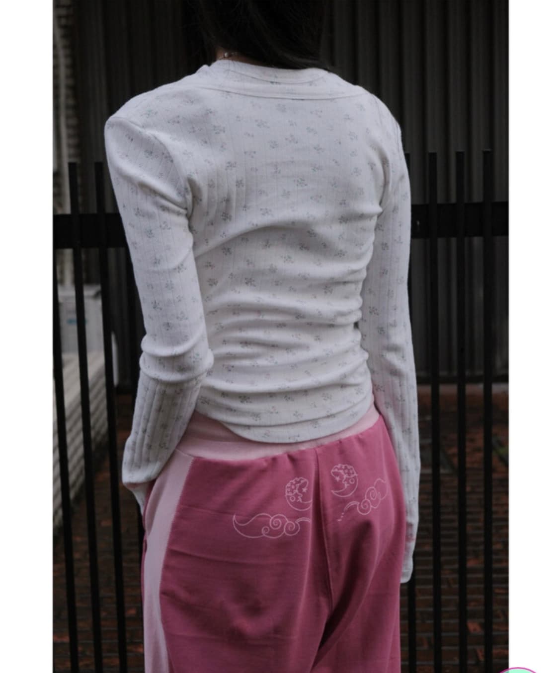 민지에나 플라워 롱 슬리브 화이트 상품이미지2