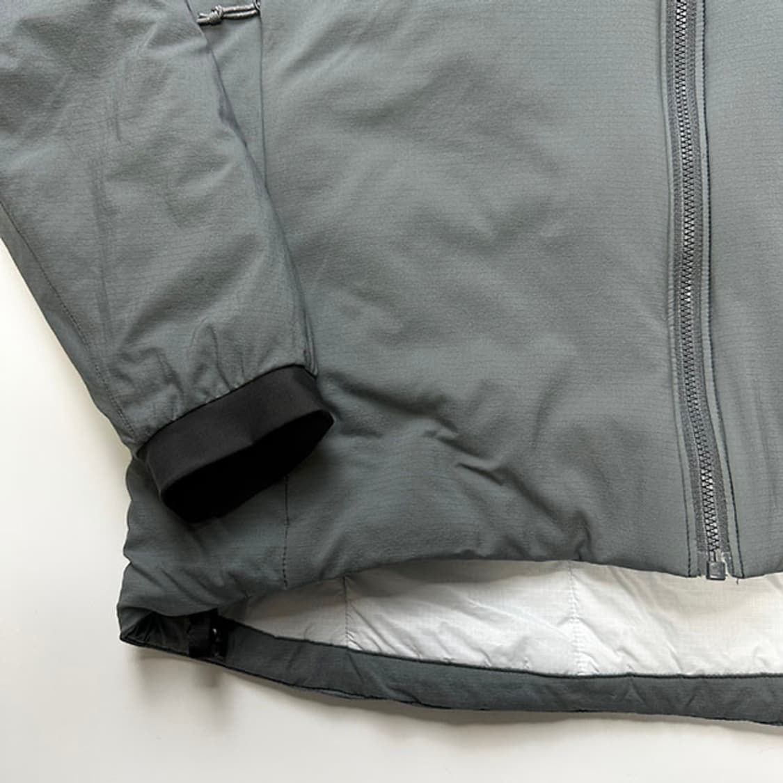 ARC'TERYX x BEAMS 아크테릭스 x 빔즈 아톰 자켓 상품이미지7