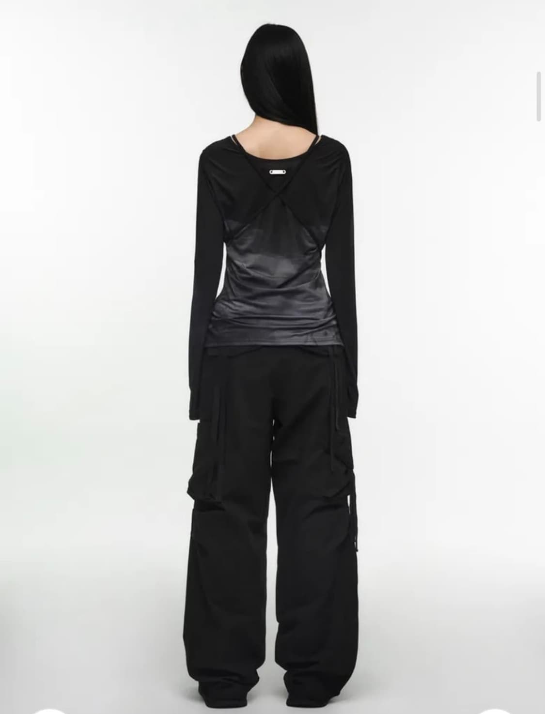 Nache cut out slim fit long sleeve 블랙 상품이미지2