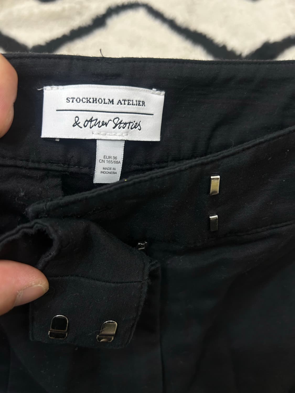 [S]앤아더스토리즈 하이웨스트 플레어핏 코튼 카고 팬츠/블랙 상품이미지3