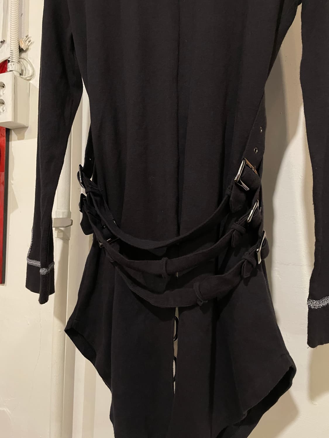 putumayo 푸투마요 플라워 프린팅 스티치 버클 블랙 후드집업 펑크 상품이미지5