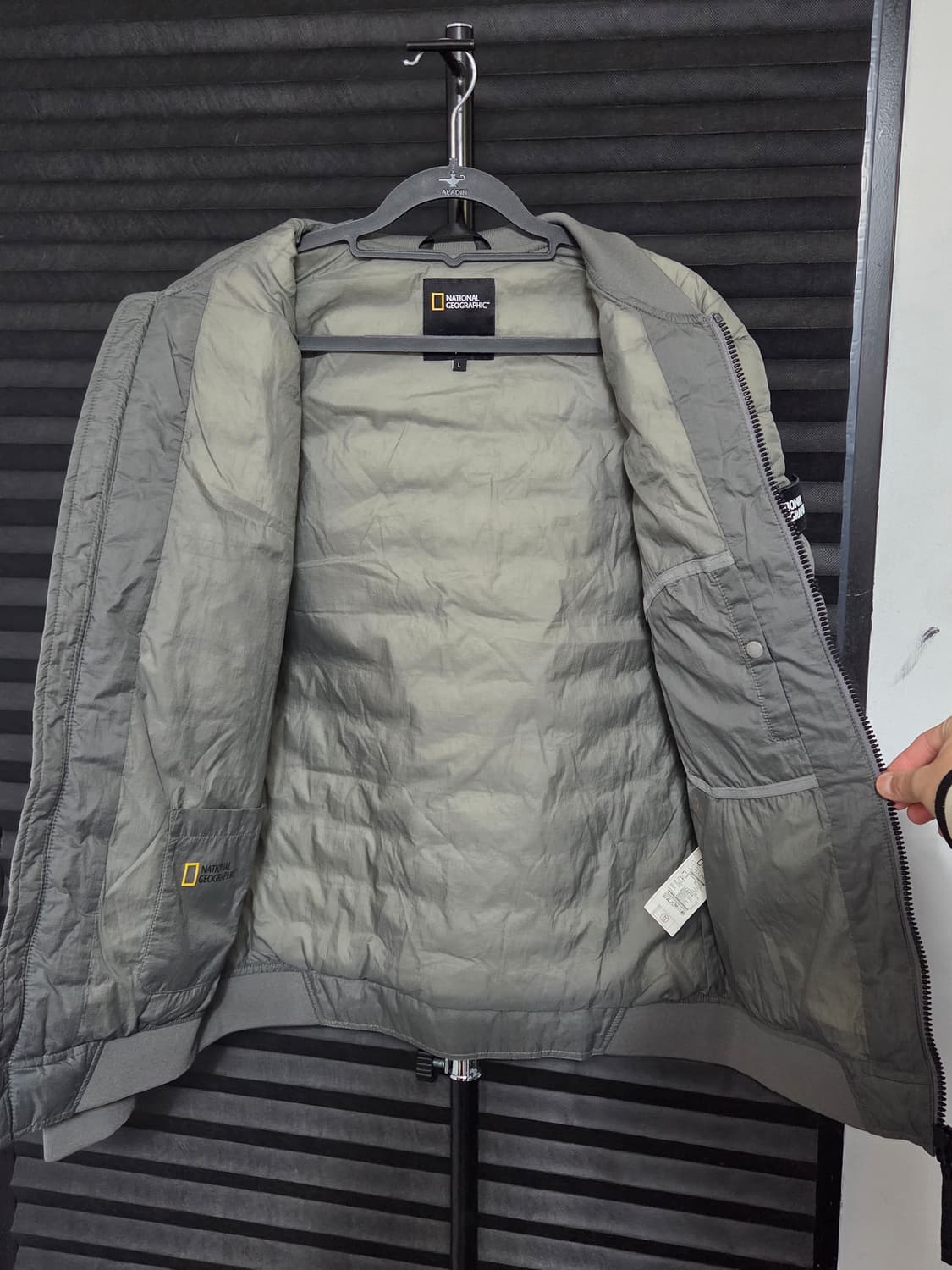 [내셔널지오그래픽] 덕다운 경량패딩 자켓 판매합니다. 상품이미지5