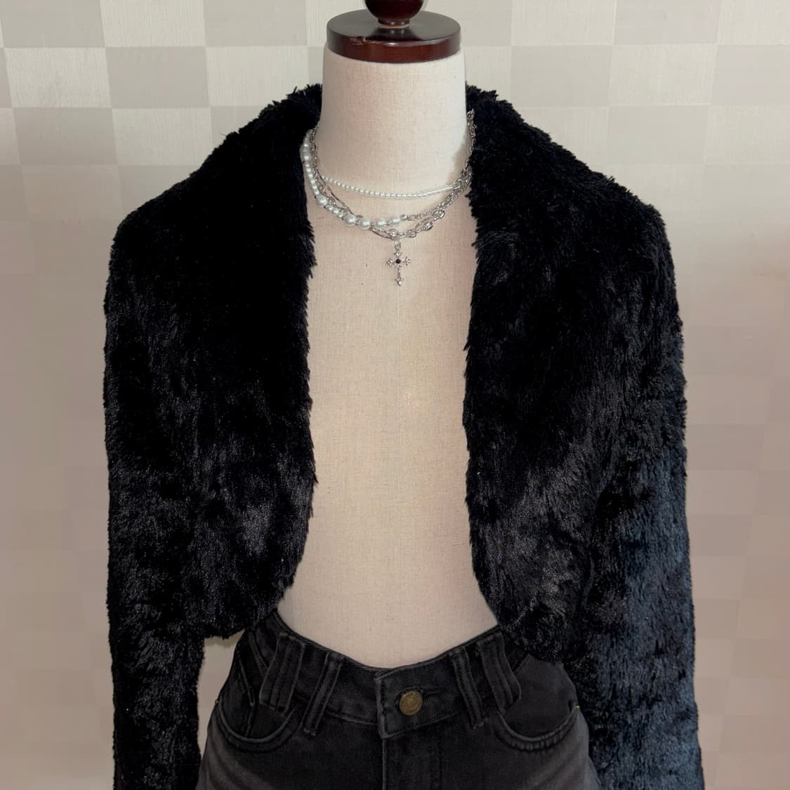 블랙 크롭 퍼 자켓 상품이미지3