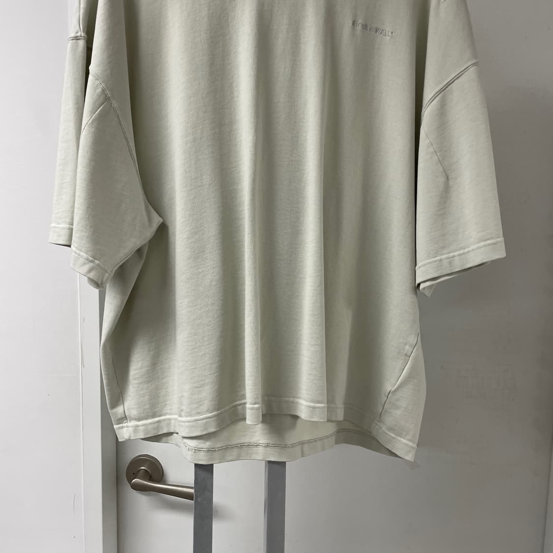 어콜드월 반팔 티셔츠 XL 상품이미지3