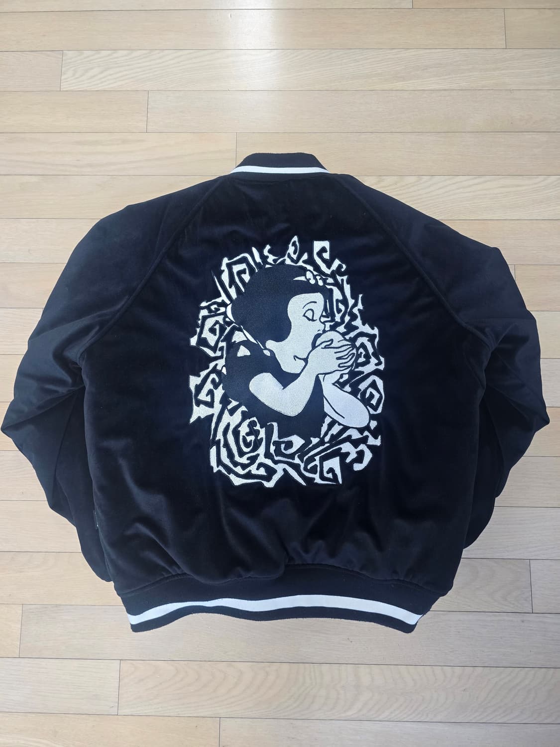 위캔더스 백설공주 수베니어 자켓 상품이미지6