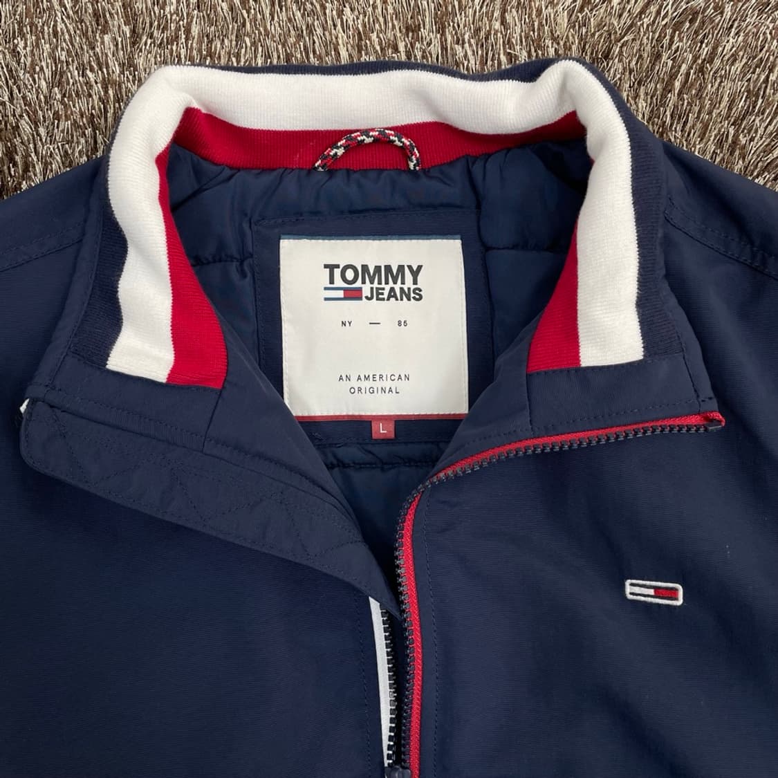 타미진스 TOMMY JEANS 네이비 클래식 플래그 블루종 점퍼 L 상품이미지2