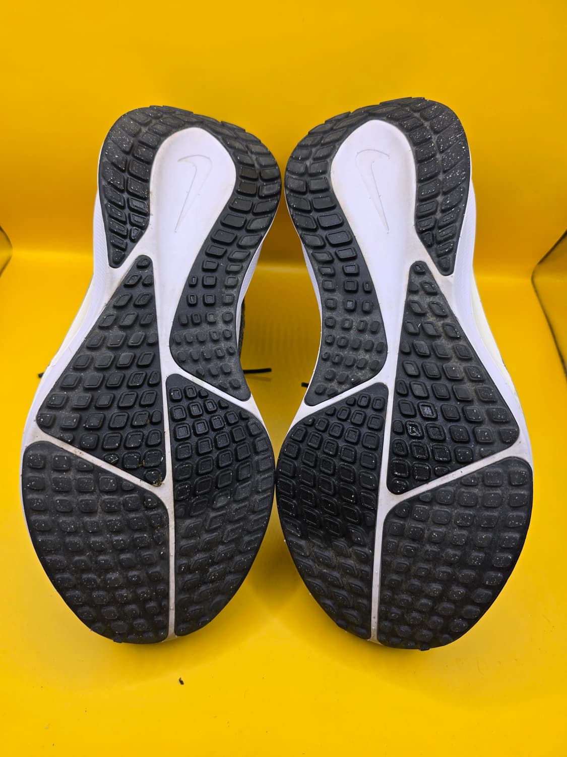 나이키 보메로17 러닝화 235 상품이미지7