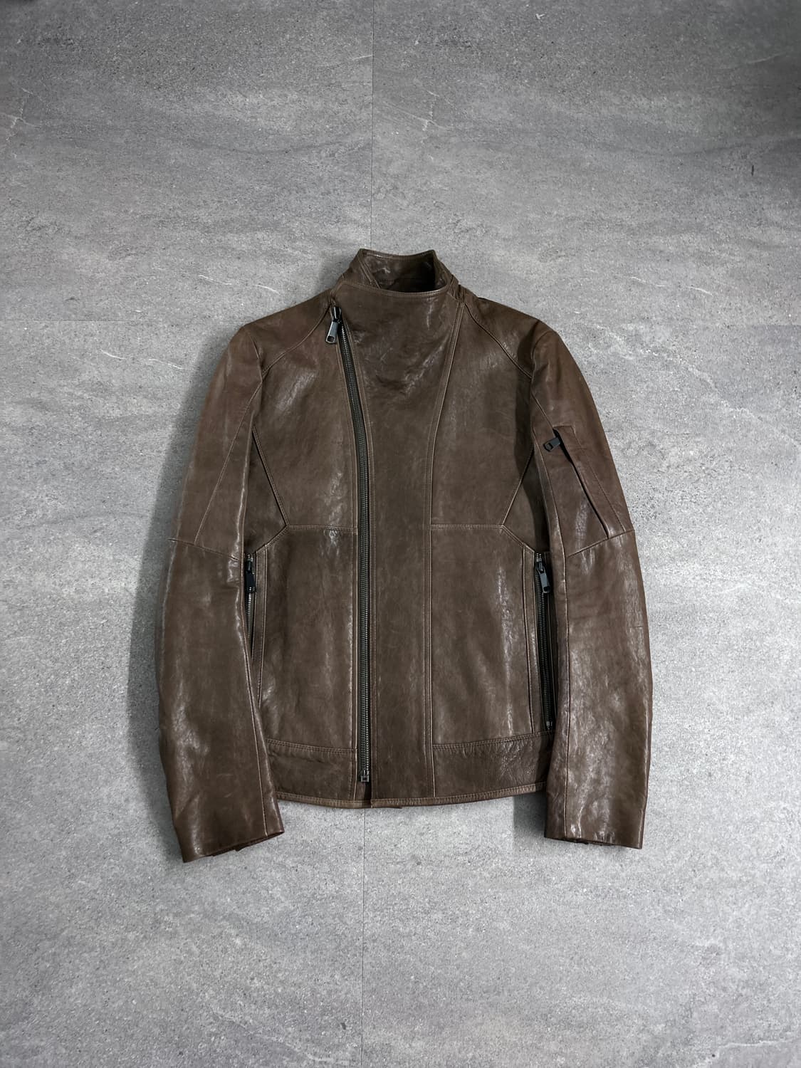 시스템 옴므 사선 하이넥 레더 자켓 상품이미지6