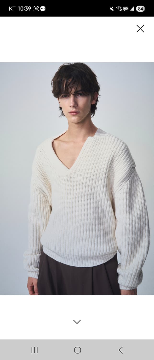 시스템옴므 24fw 파리 컬렉션 브이넥 니트 팝니다 솔리드옴므 타임옴므  상품이미지1