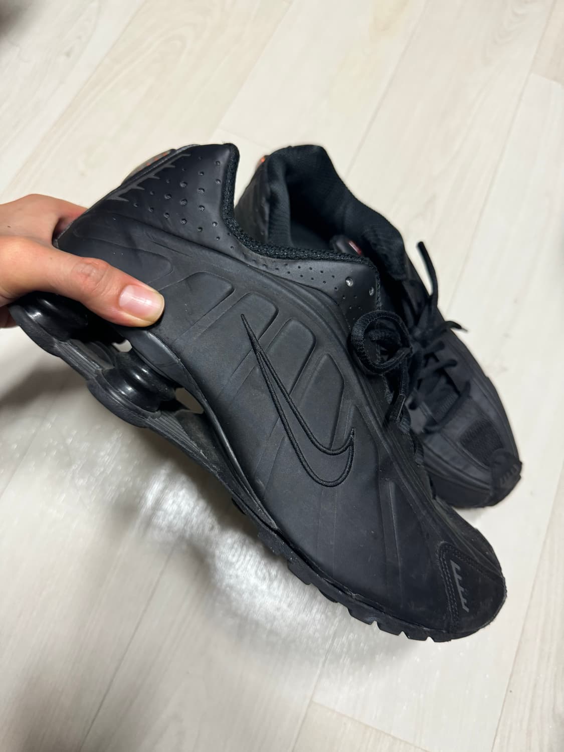 나이키 shox R4 블랙 상품이미지3