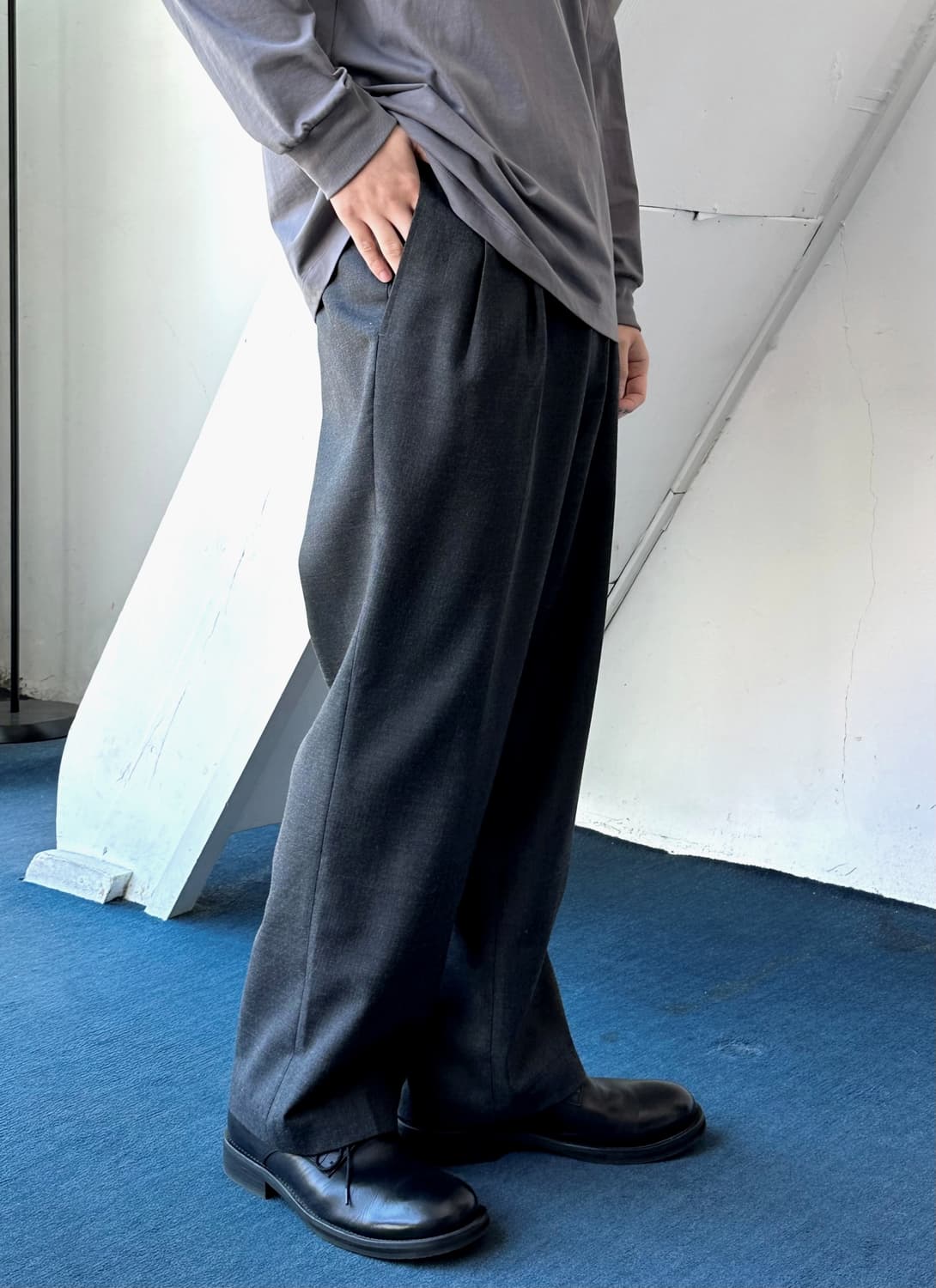 2 pleats wool blend trousers 상품이미지6