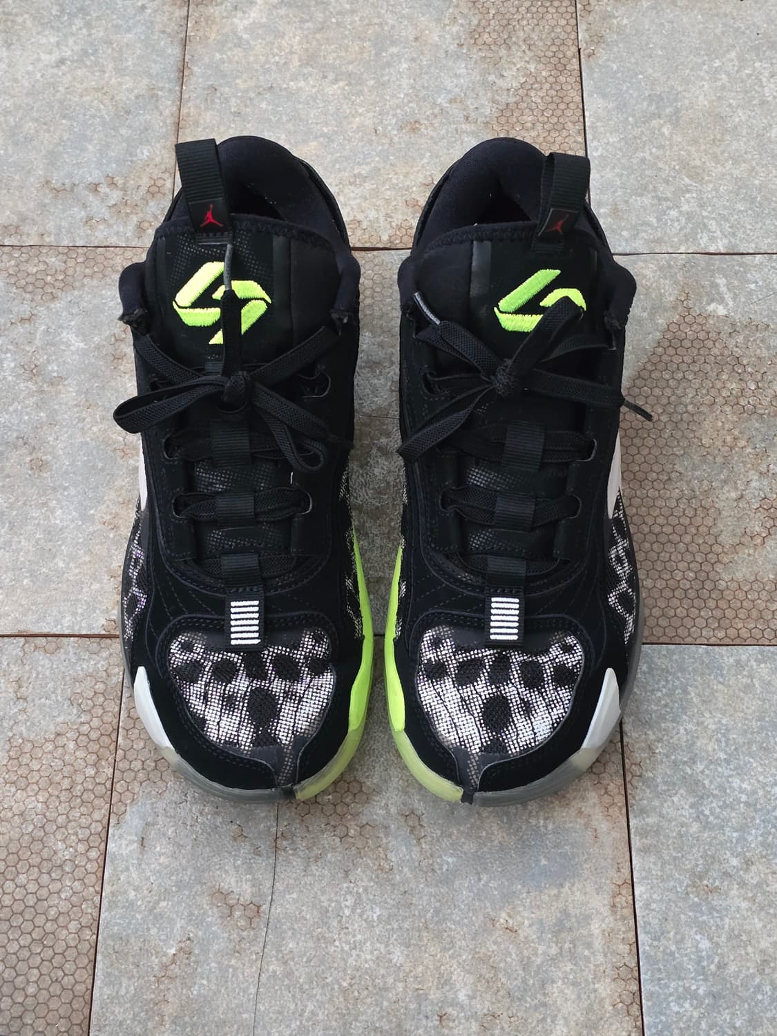 (245)나이키 조던 루카 2 pf 블랙 볼트 상품이미지2