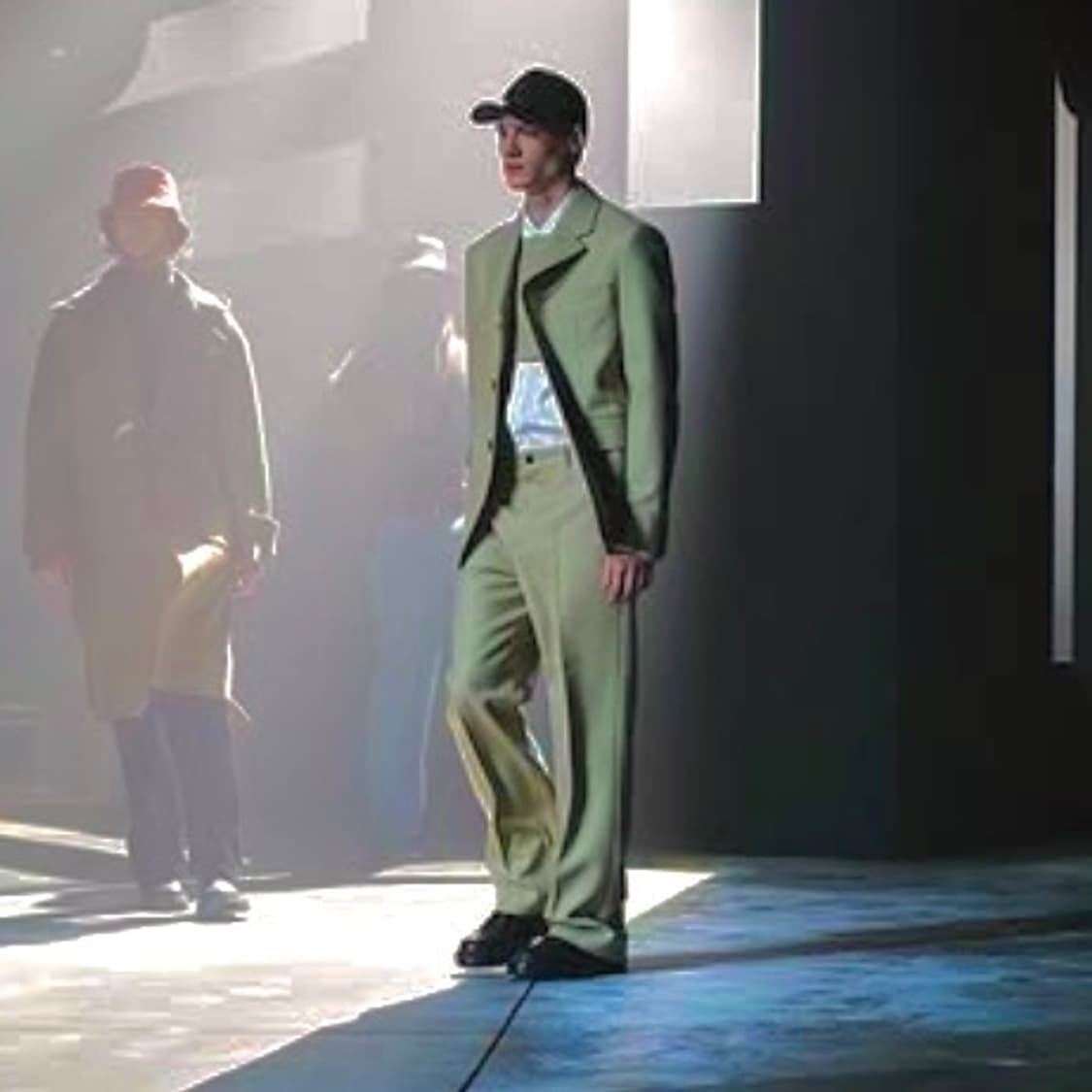 (48) Solid Homme 솔리드옴므 21fw 런웨이 블레이저 상품이미지2