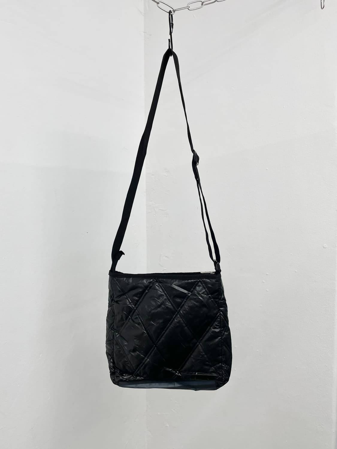 아디다스 로고 퀼팅 크로스백 상품이미지9