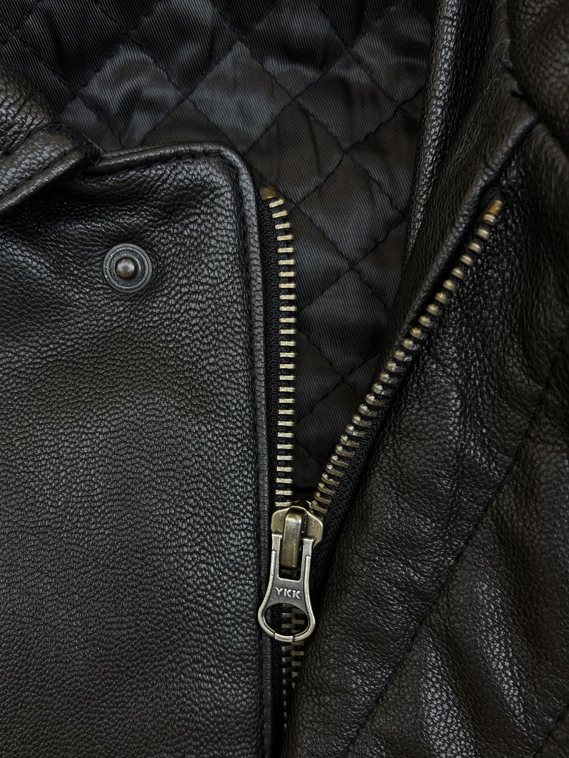 베르사체 스포츠 메두사 로고 카우 레더 상품이미지5