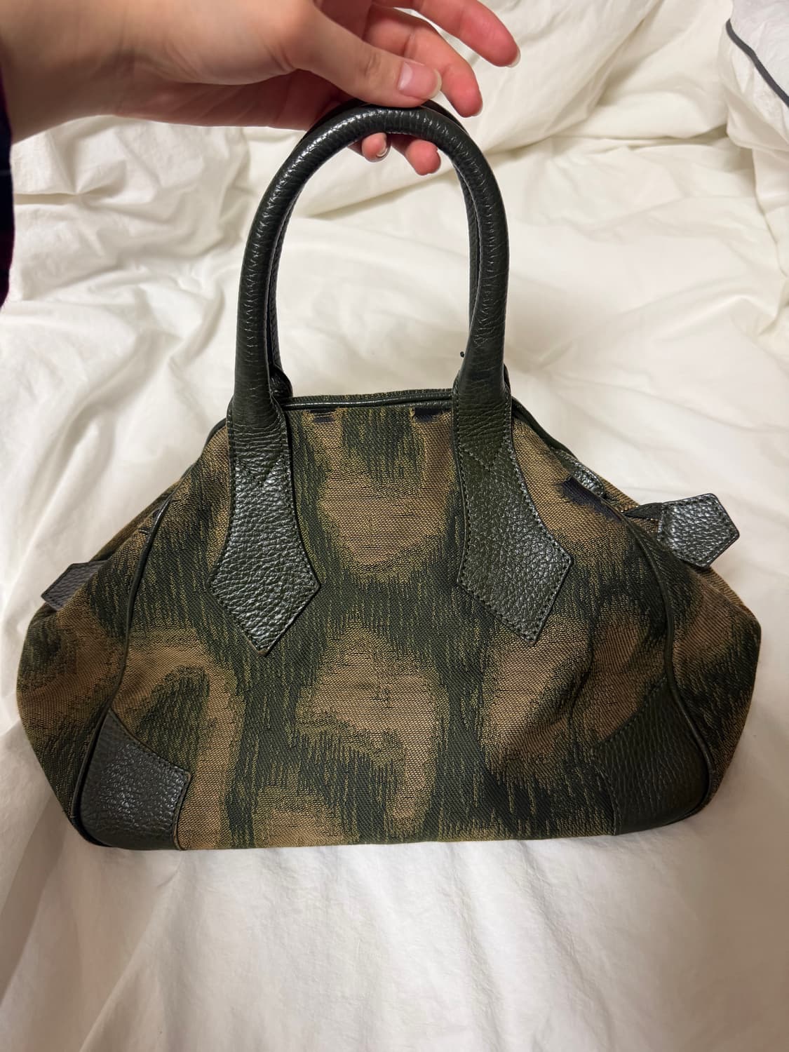 비비안웨스트우드 토트백 상품이미지3