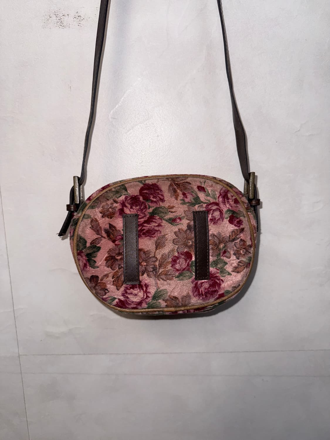 Indi pink bohemian flower velvet 크로스백  상품이미지4