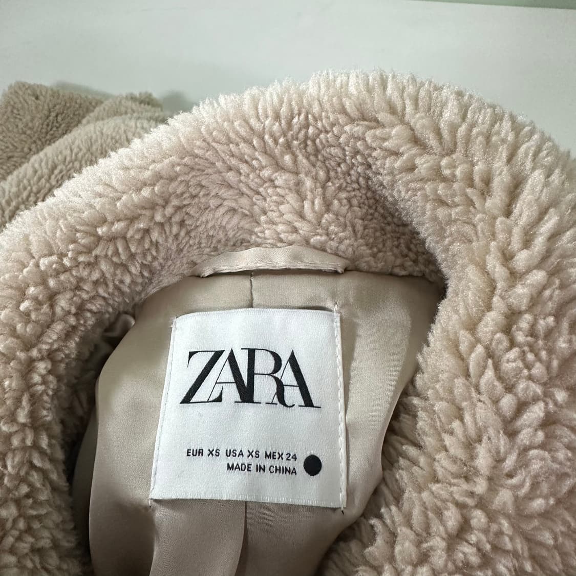 우먼S-M 자라 우먼 라이트베이지 콩단추 카라넥 플리스자켓 상품이미지4