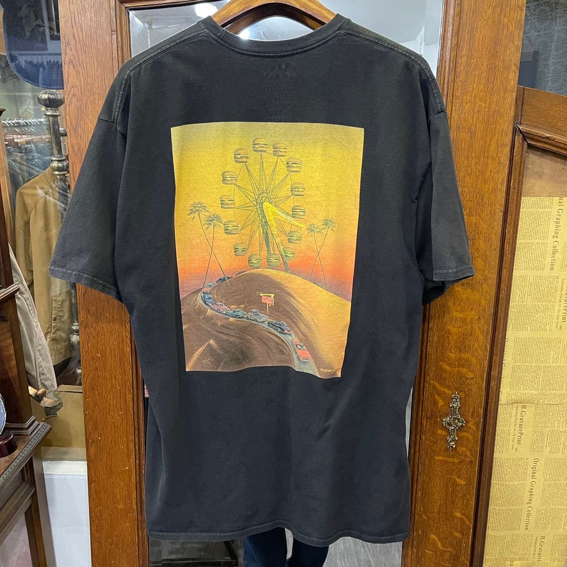 인앤아웃 VIadimir Kush 상품이미지2