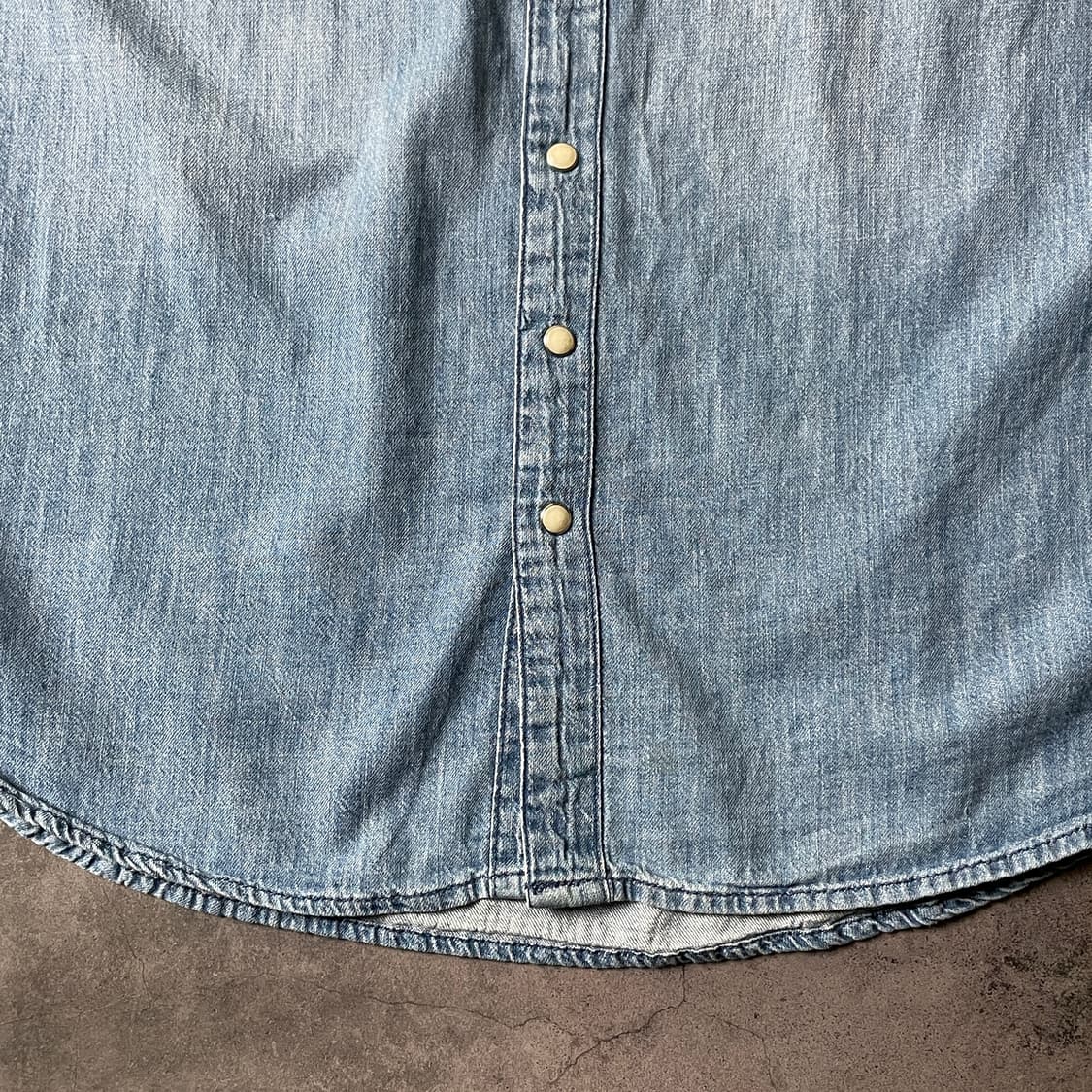 LUCKY BRAND 빈티지 다운버튼 웨스턴 데님셔츠 상품이미지3