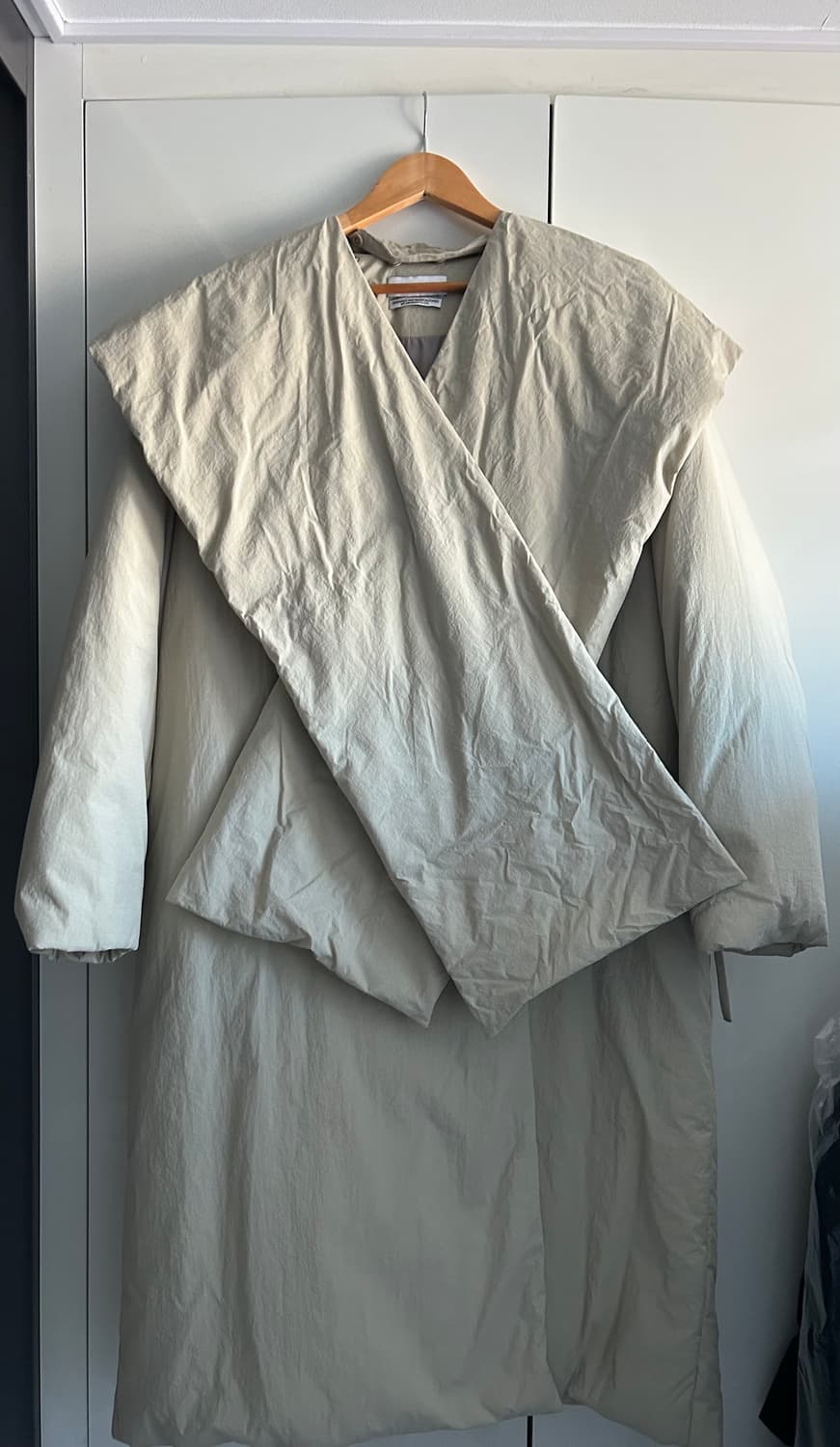 AMOMENTO 아모멘토 머플러 롱패딩 코트 상품이미지2