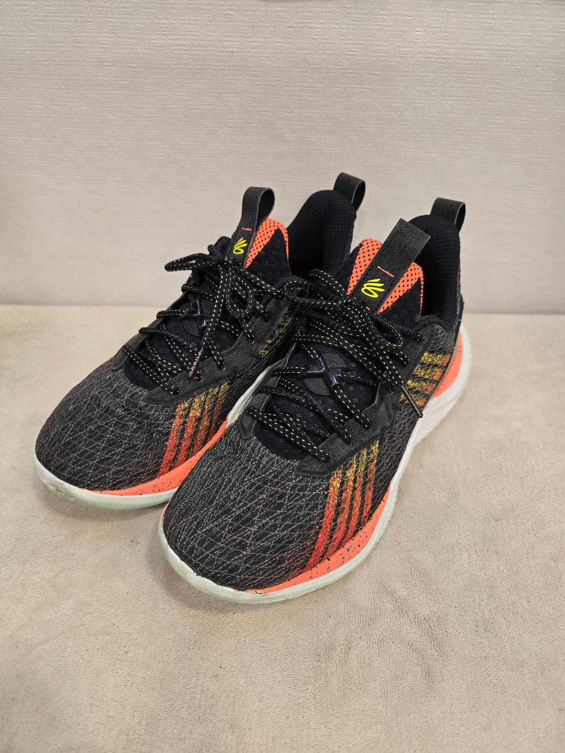 언더아머 커리 10 농구화 275mm 상품이미지1